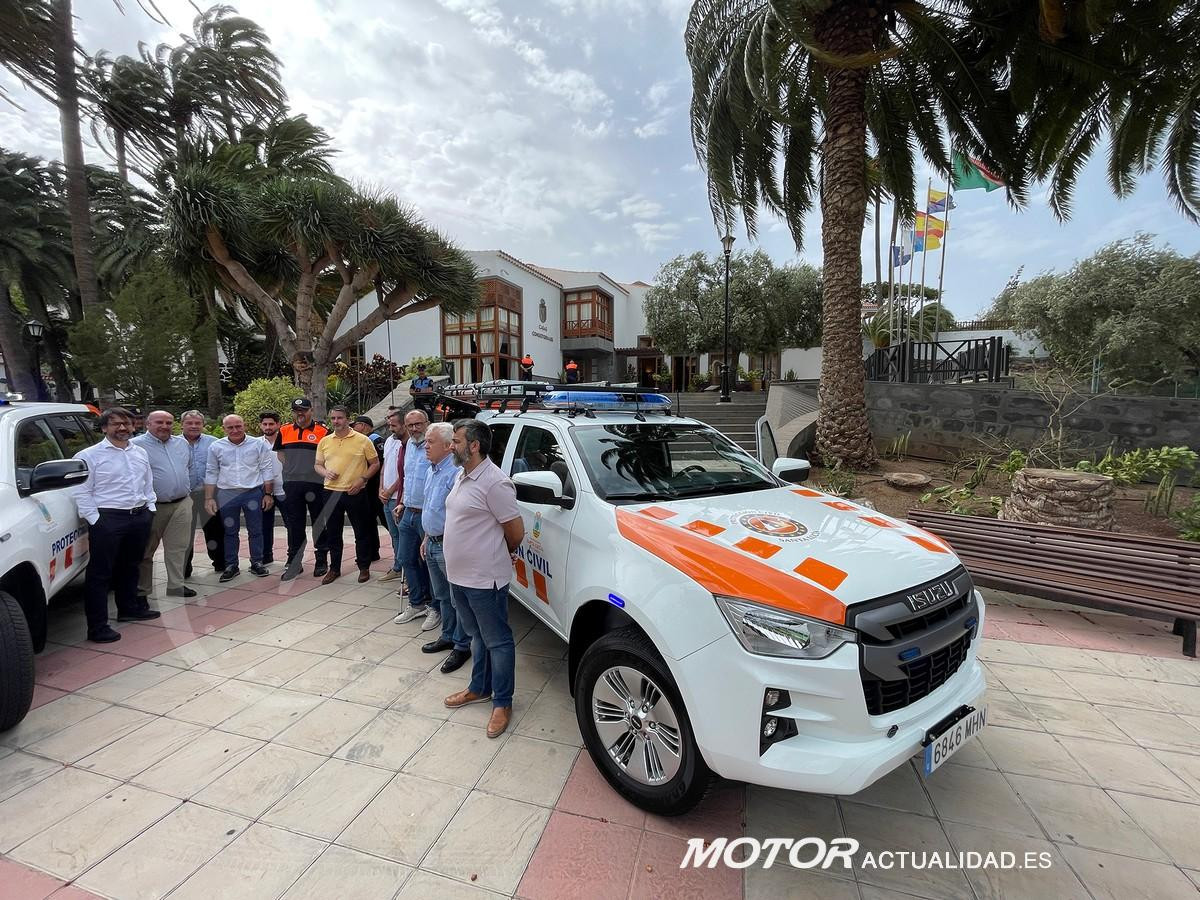 Isuzu D-MAX entrega Proteccion Civil Santa Lucia_2