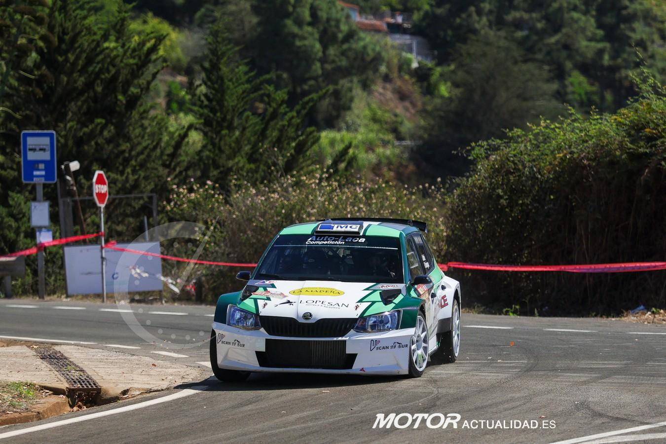 Armide Martín-Pedro Domínguez, Skoda Fabia Rally2, durante la rpoeuba